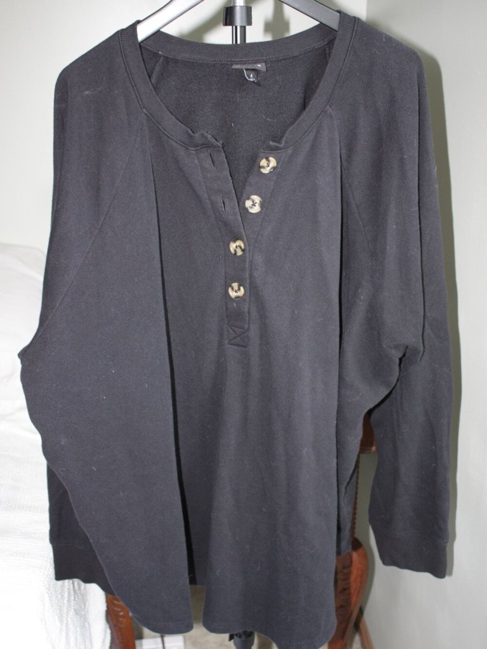 Torrid Black Fleece Henley Long Sleeve Button Sweatshirt Pullover Size 4 / 4X